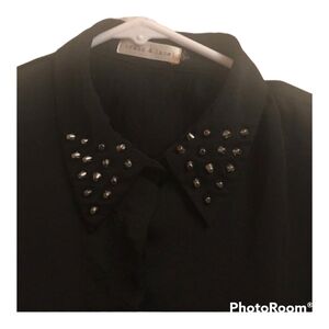 Brand & Label top women's size medium black studded collar hidden button down